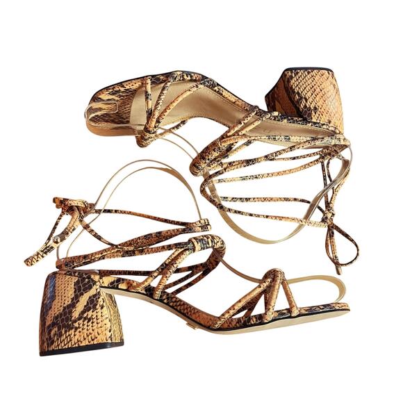 Free People Vicenza Love Struck Heels Shoes Sandals Ankle Wrap Reptile Size 6 - Picture 5 of 9